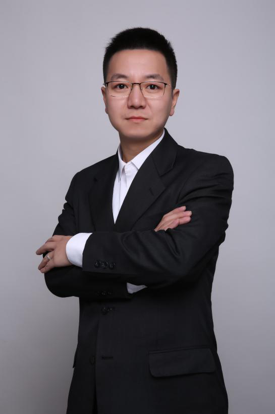 傅海龙照片