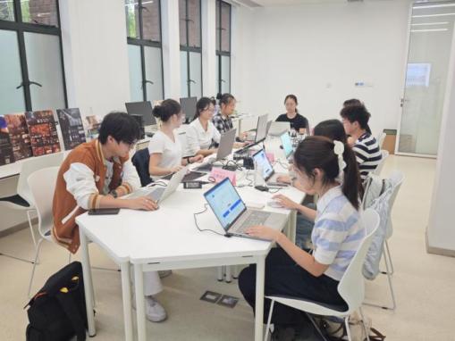 智汇赛场，素养争先  ——同济学子参加2026年大学生“AI+信息素养”大赛上海赛区淘汰赛