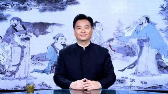 闻学课堂 |《论语导读》“重装上阵”!
